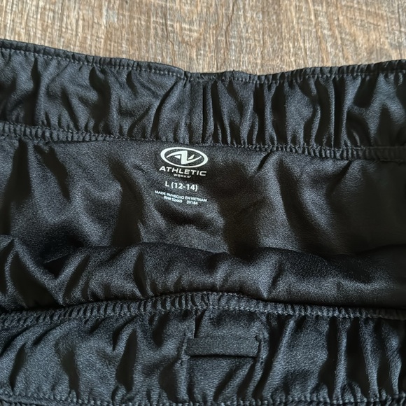 New with tag athletic works shorts. Smoke free, pet friendly home. - Picture 3 of 3